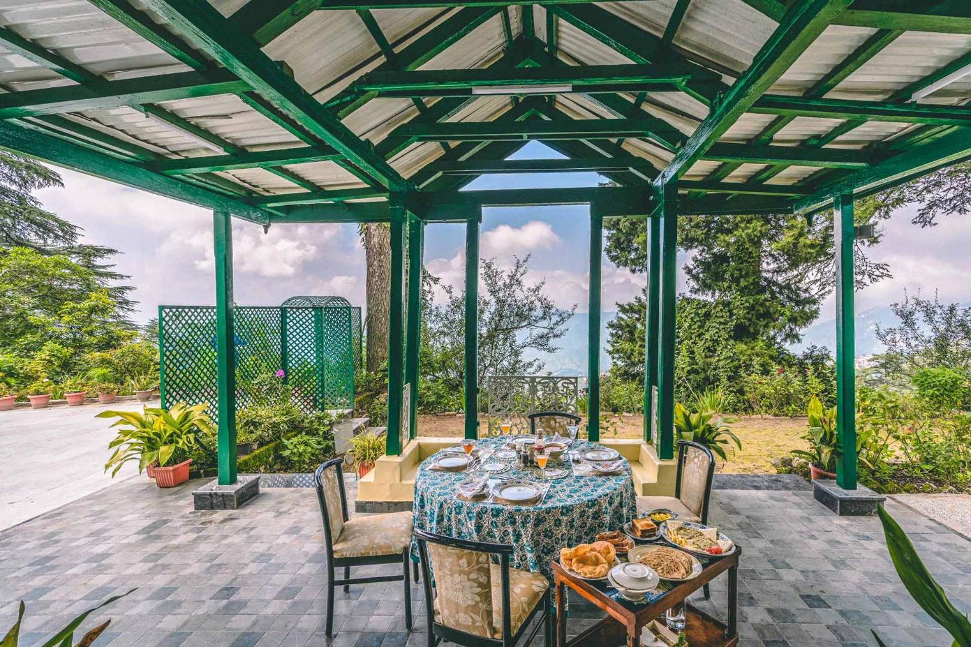 Stayvista At Rose Cottage - Bonfire & Scenic View Shimla Exterior foto